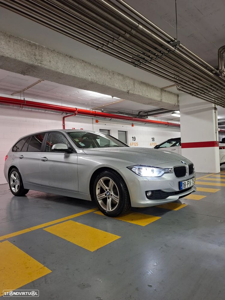 BMW 320 d Auto Line Sport - 24