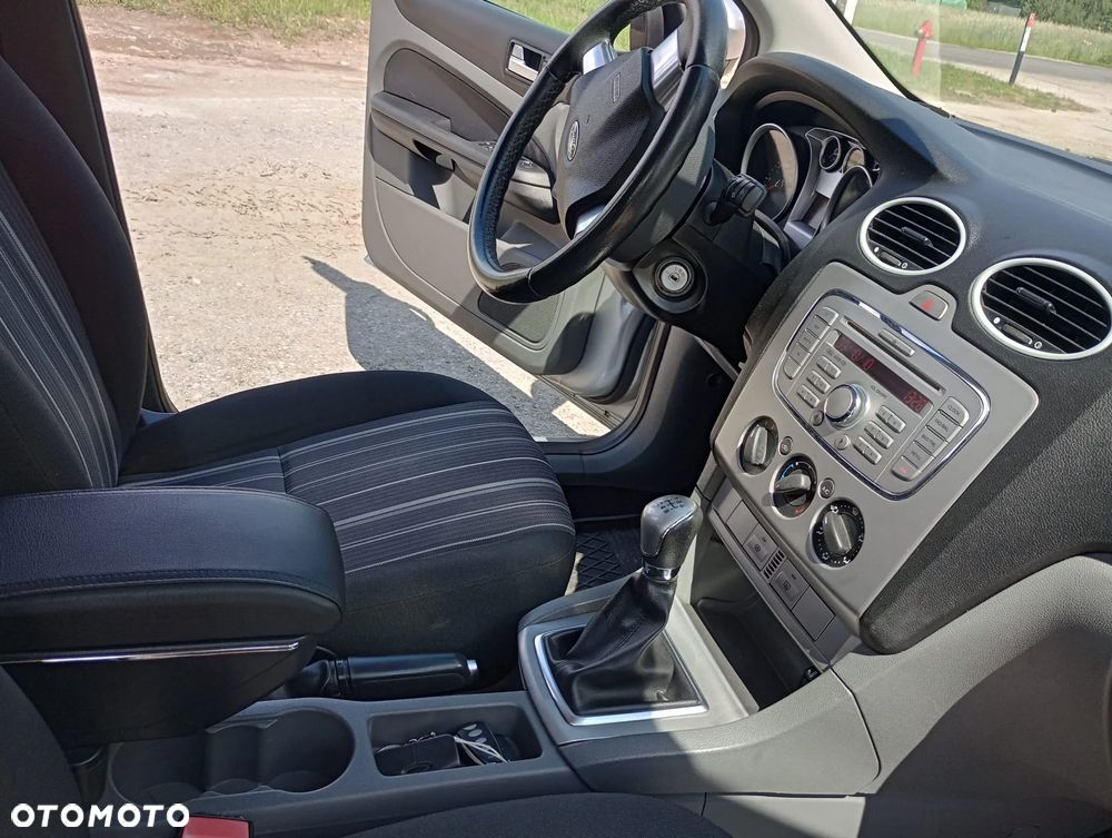 Ford Focus - 17