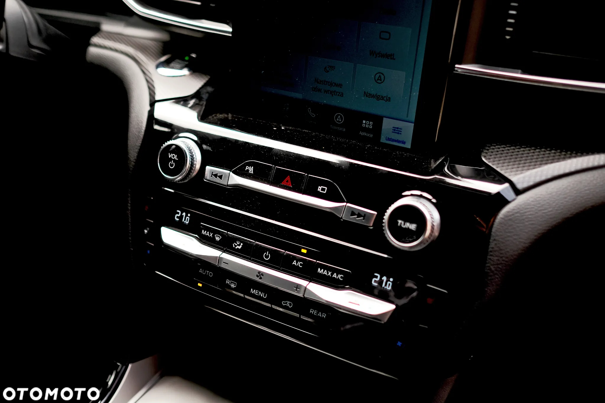 Ford Explorer - 25