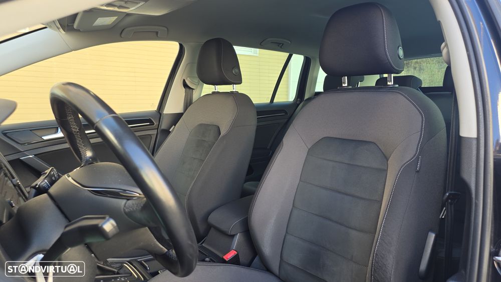 VW Golf Variant 1.6 TDi Highline DSG - 20