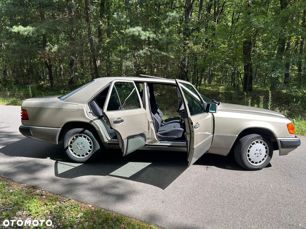Mercedes-Benz W124 (1984-1993) - 8