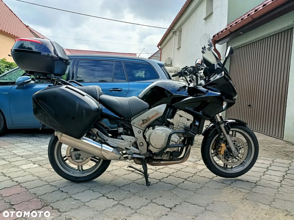 Honda CBF - 1