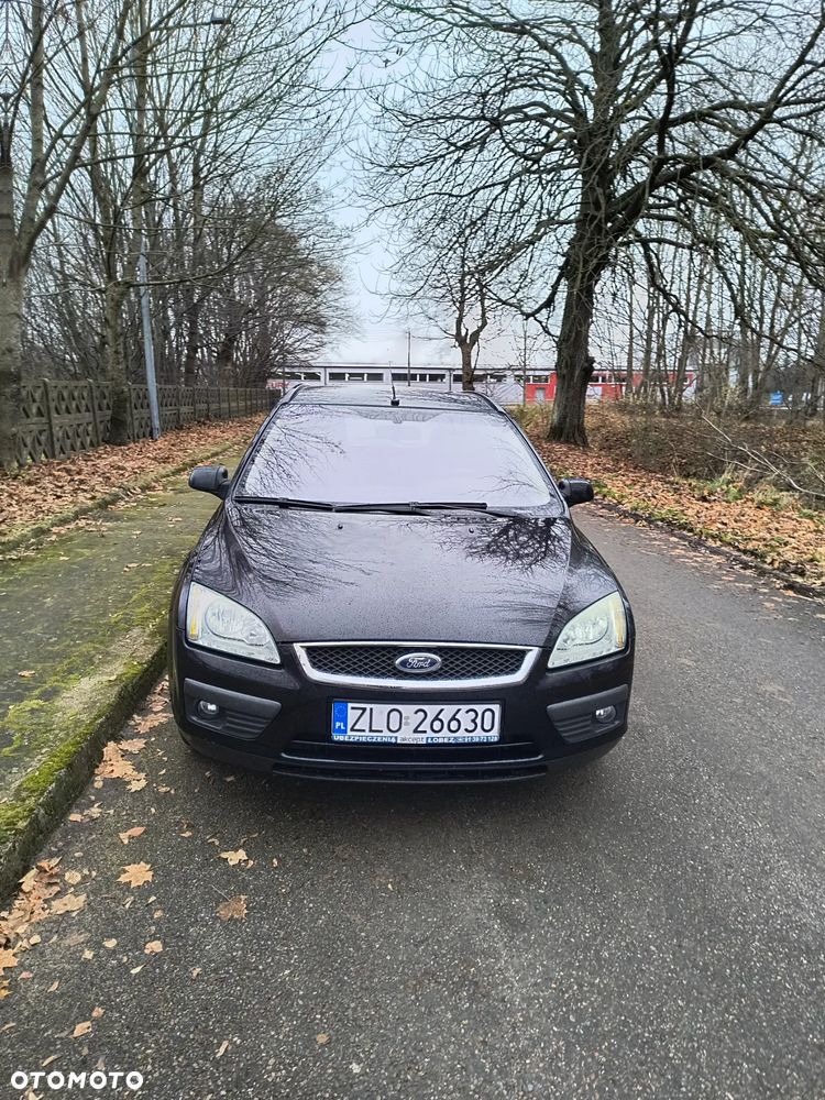 Ford Focus 1.8 FF Ambiente - 4