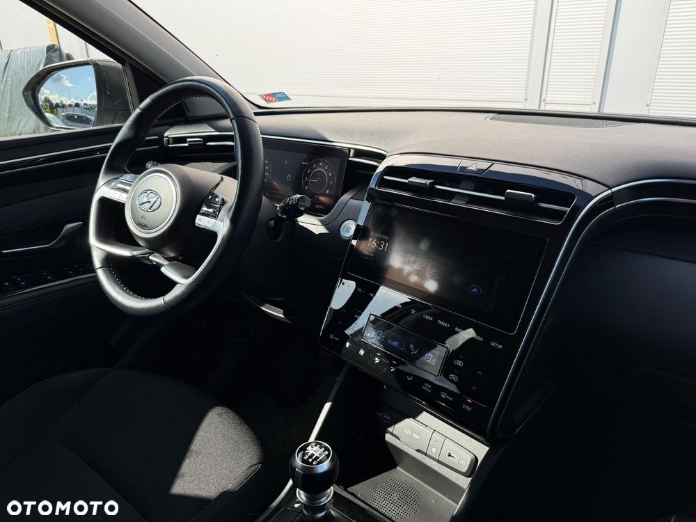 Hyundai Tucson 1.6 T-GDi Executive 2WD - 36