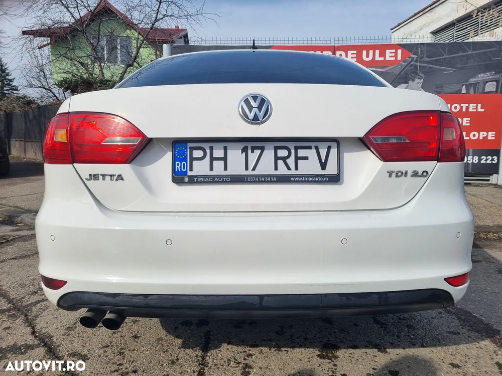 Volkswagen Jetta 2.0 TDI DPF Comfortline - 11