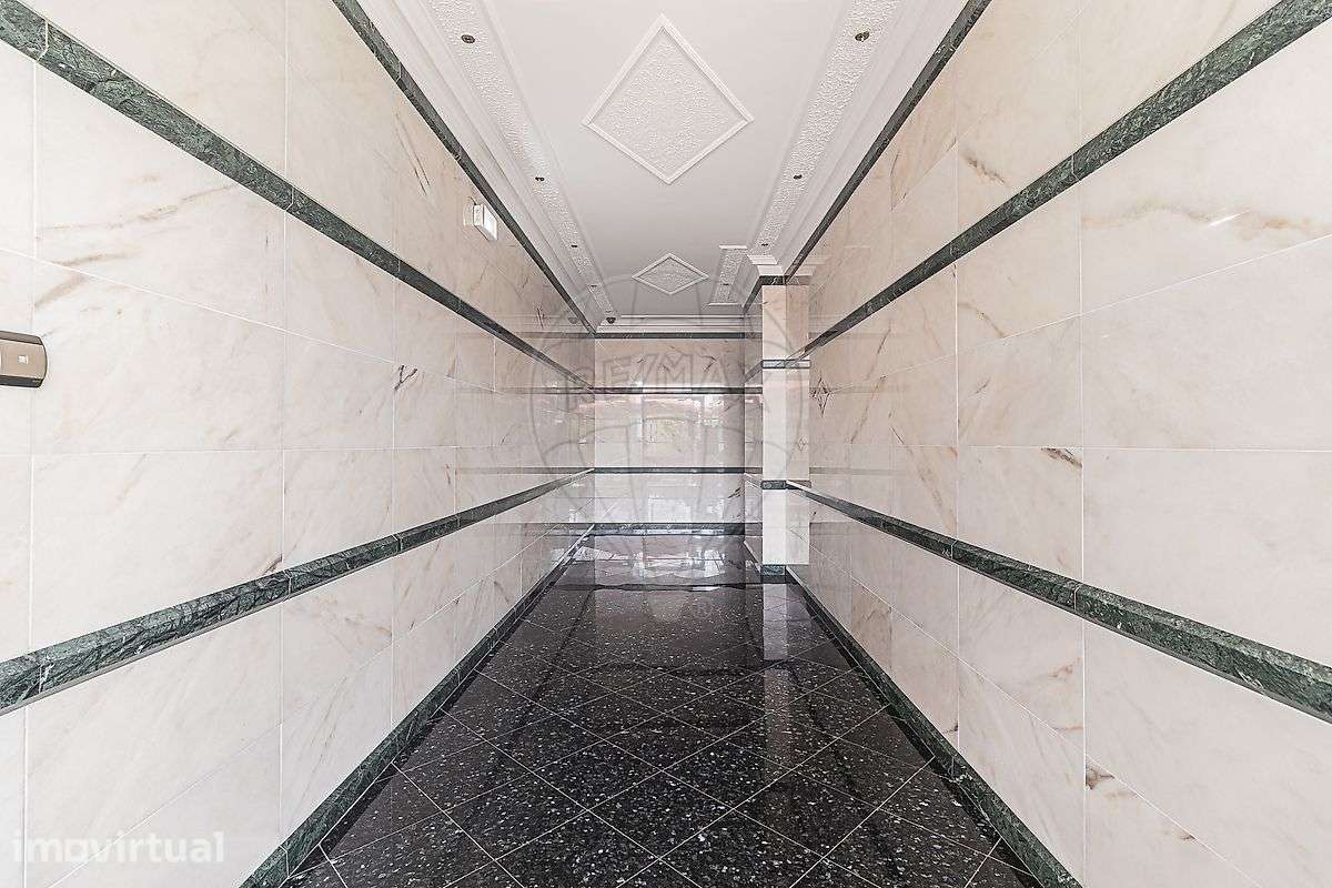Apartamento T2 para arrendamento - Grande imagem: 2/27