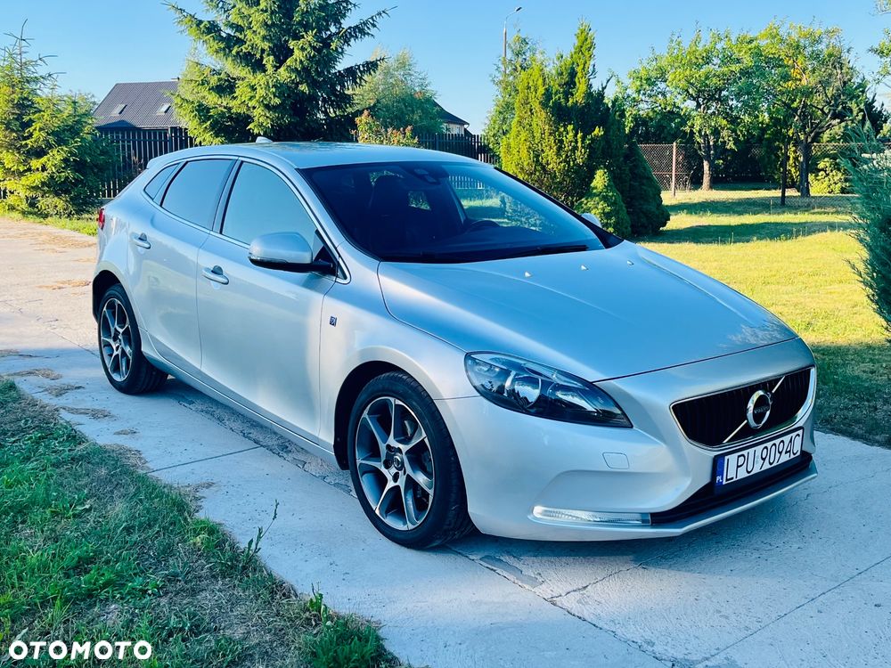 Volvo V40 D2 Drive-E Ocean Race - 1