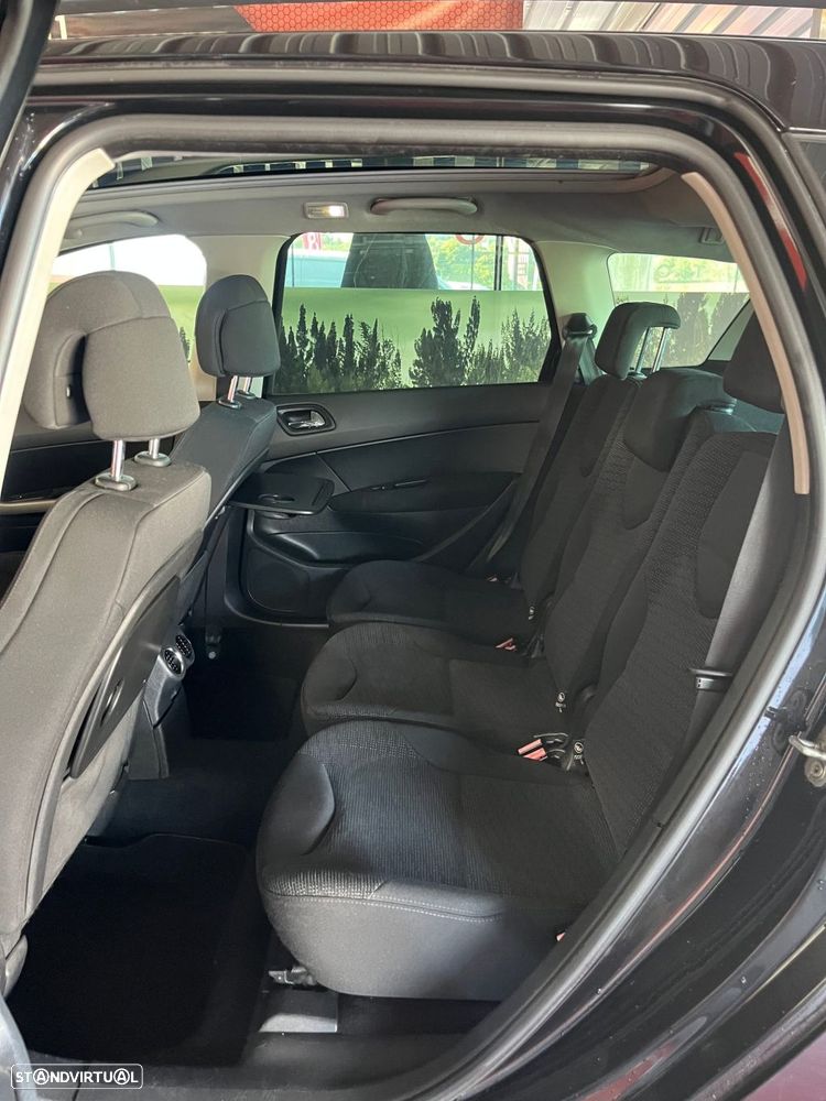 Peugeot 308 SW 1.6 HDi Executive - 23