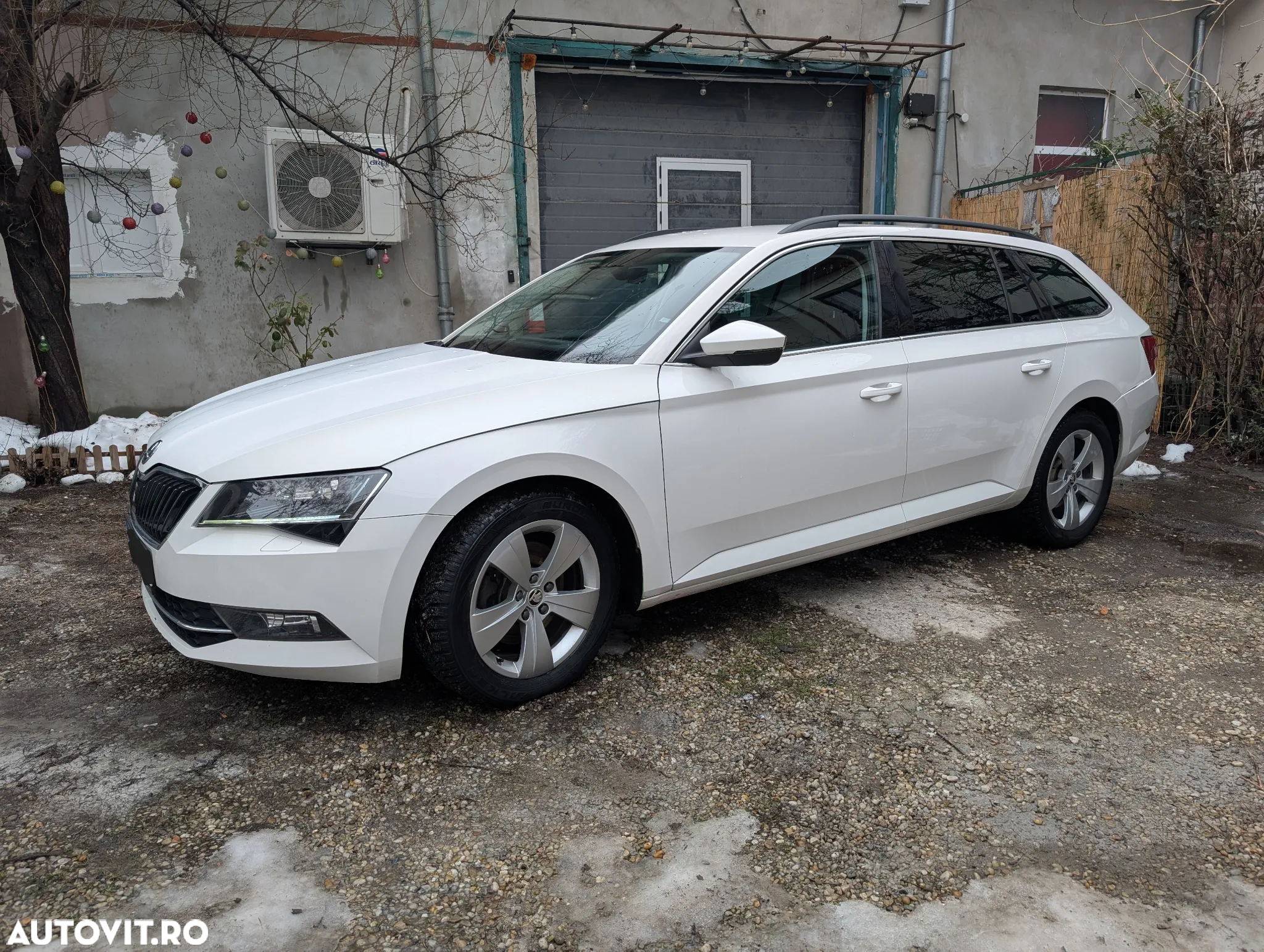Skoda Superb 2.0 TDI DSG 4X4 Ambition - 3
