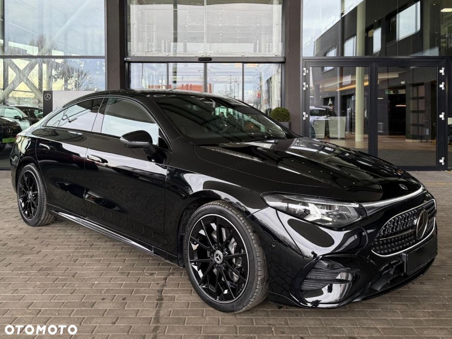 Mercedes-Benz CLA 200 mHEV 4-Matic 8G-DCT - 2
