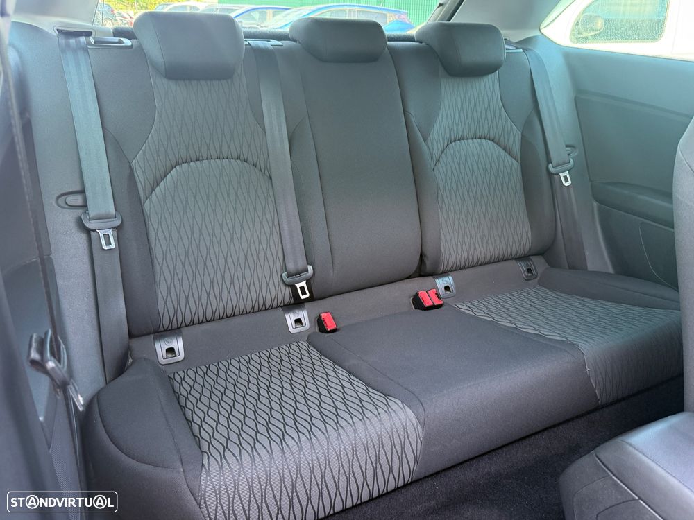 SEAT Leon SC 1.6 TDI DPF S&S Style - 25