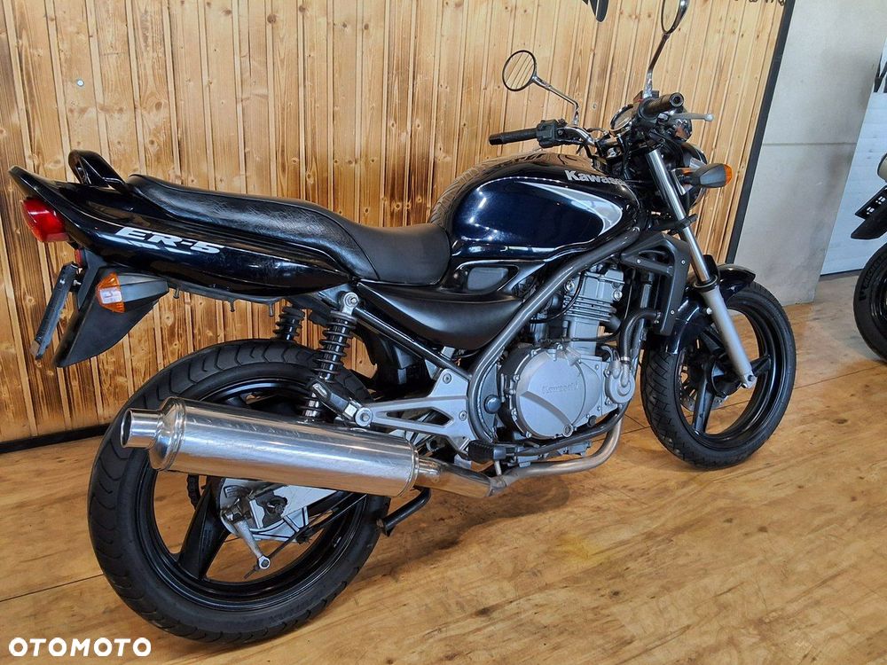 Kawasaki ER - 10