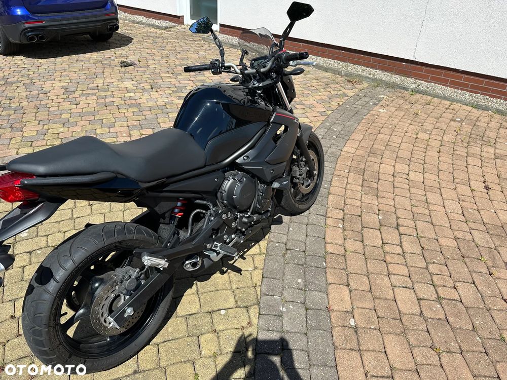 Yamaha XJ - 9