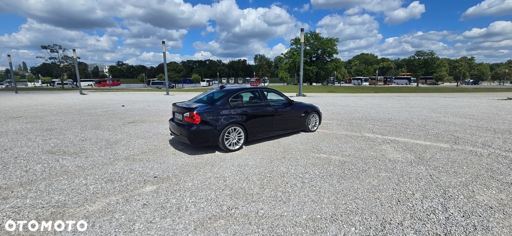 BMW Seria 3 320i - 23