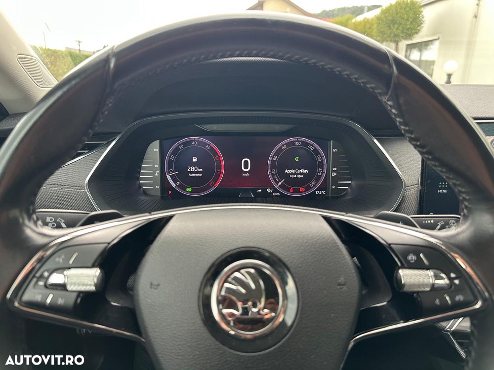 Skoda Octavia Combi 2.0 TDI DSG First Edition - 17