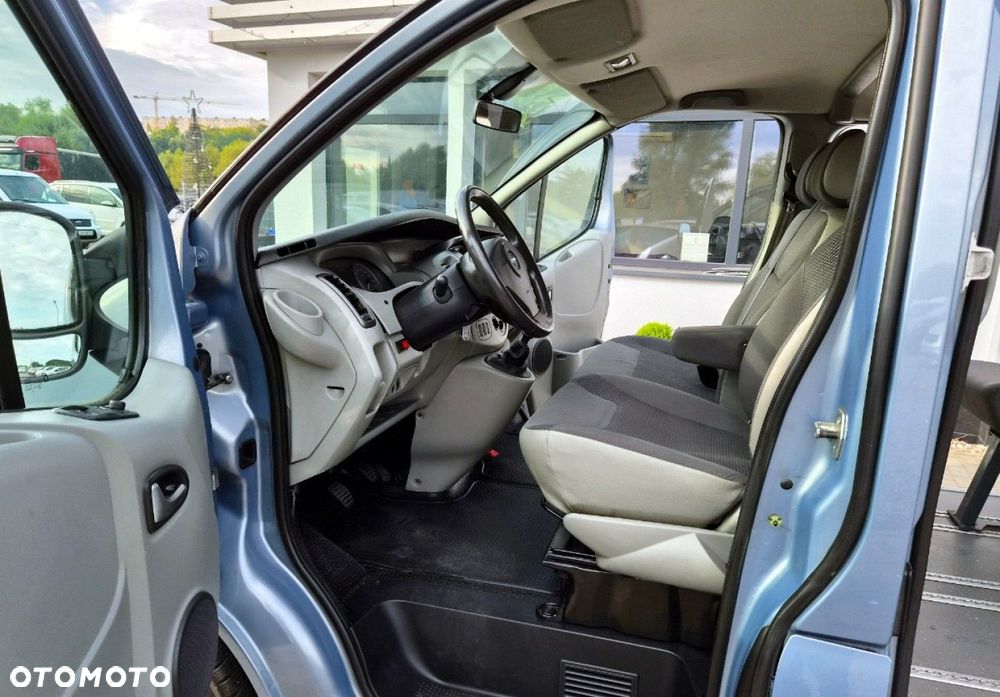 Opel Vivaro - 32