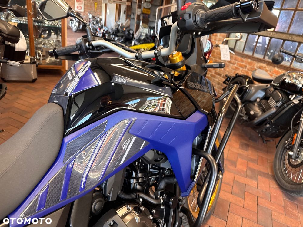 Suzuki DL - 6