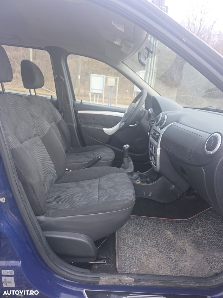 Dacia Logan 1.6 Laureate - 6