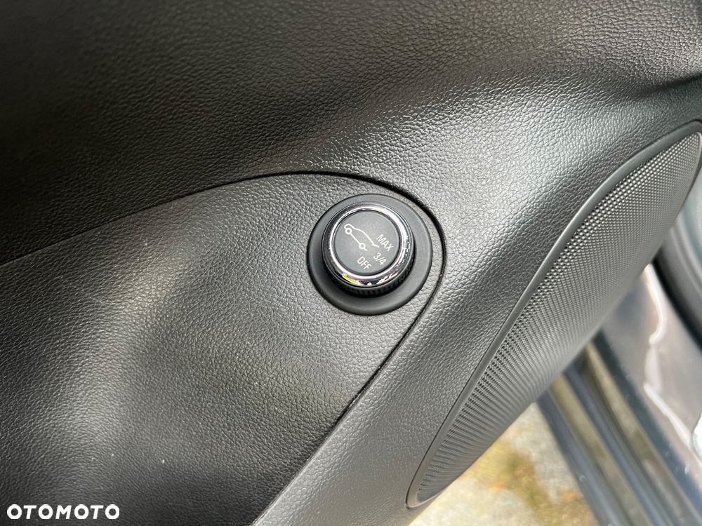 Opel Astra 1.4 Turbo Start/Stop Business - 24