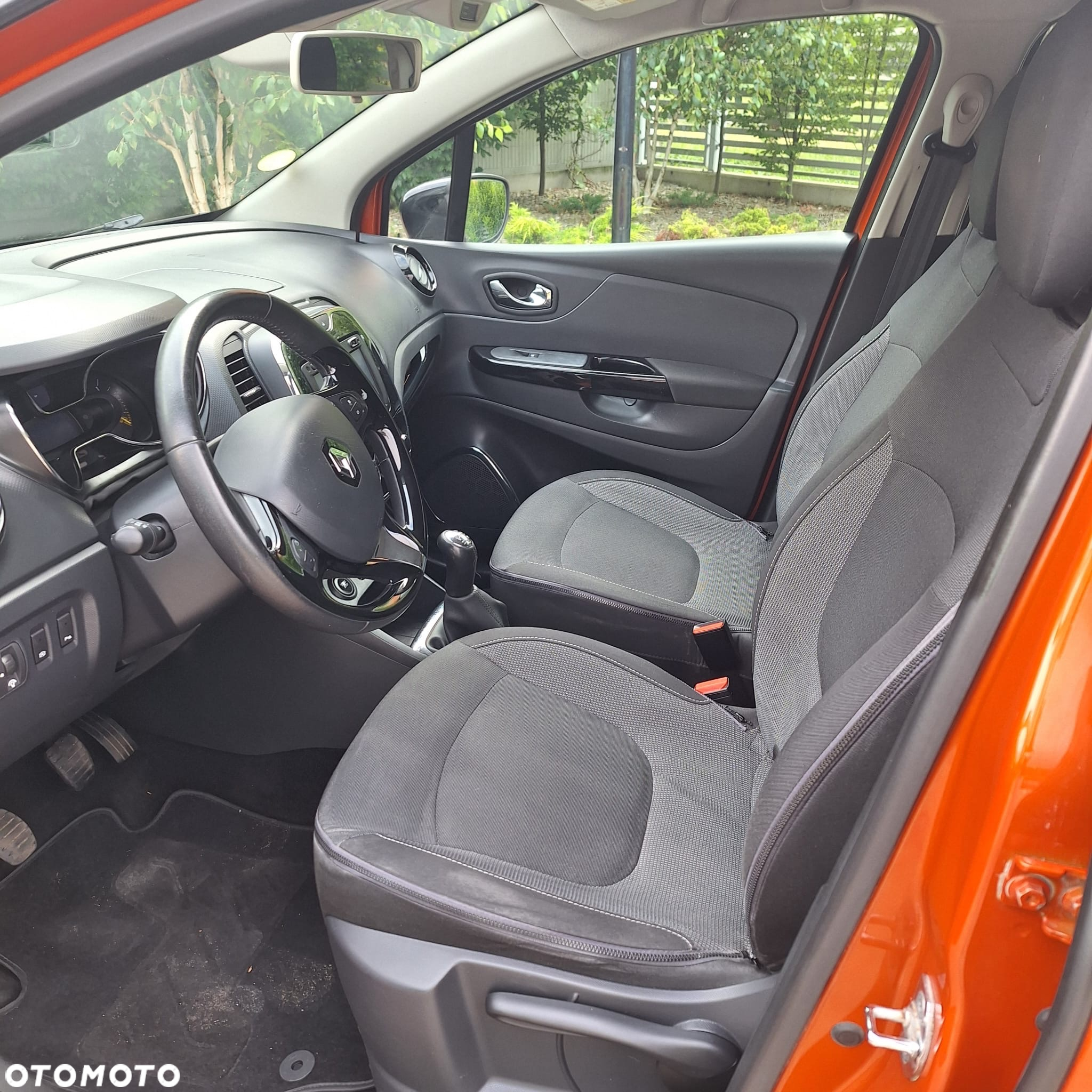 Renault Captur - 17
