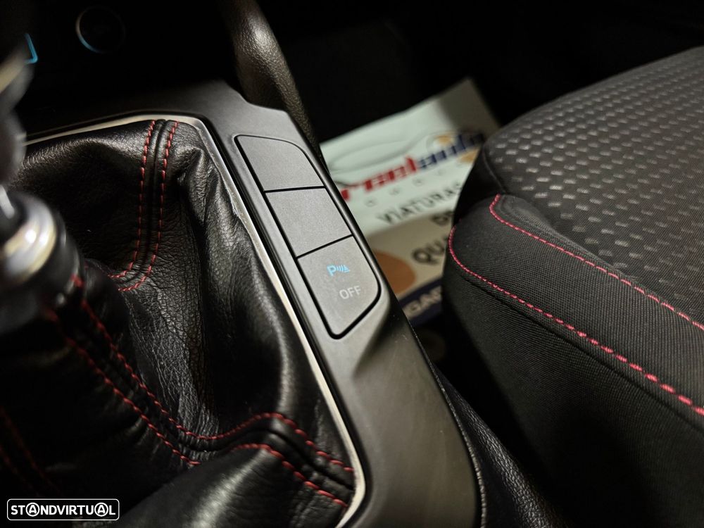 Ford Focus 1.0 EcoBoost ST-Line - 45