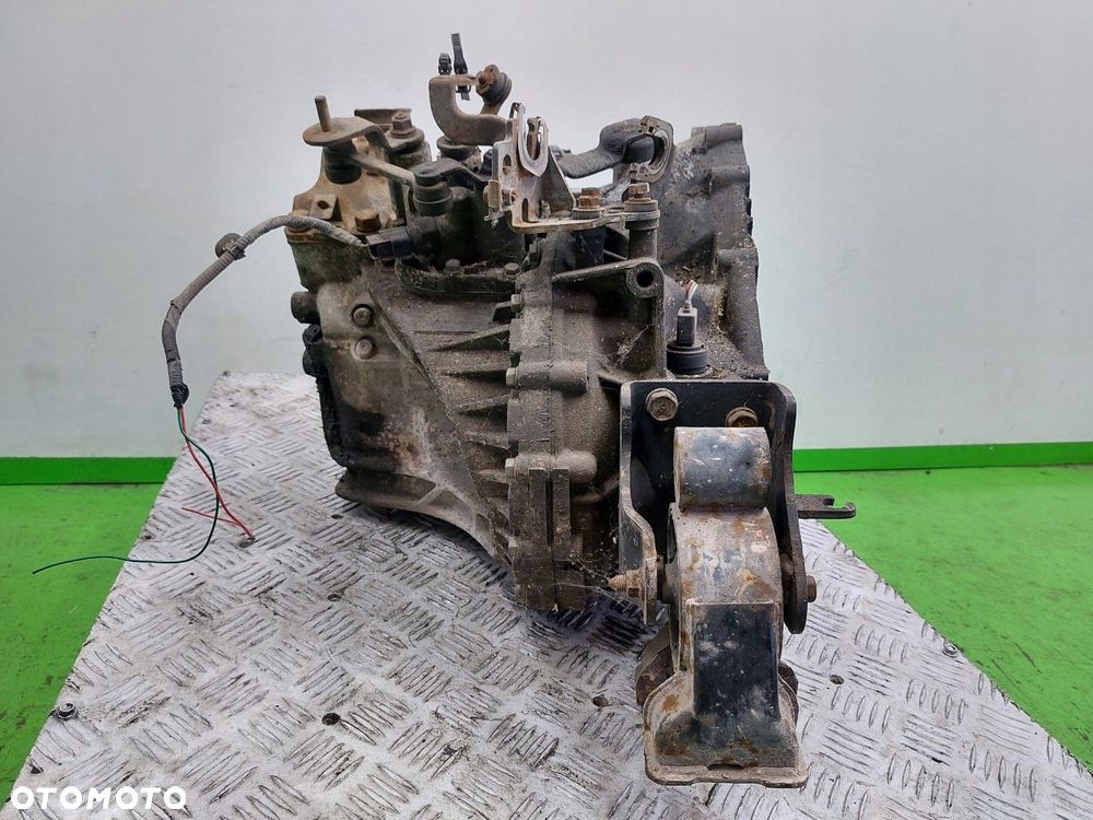 Skrzynia biegów Manualna Kia Ceed I 2006-2012 2,0 CRDI S828J0 - 3