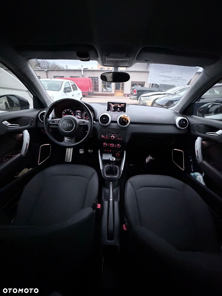 Audi A1 Sportback 1.2 TFSI S line edition m S line Sportpaket - 10