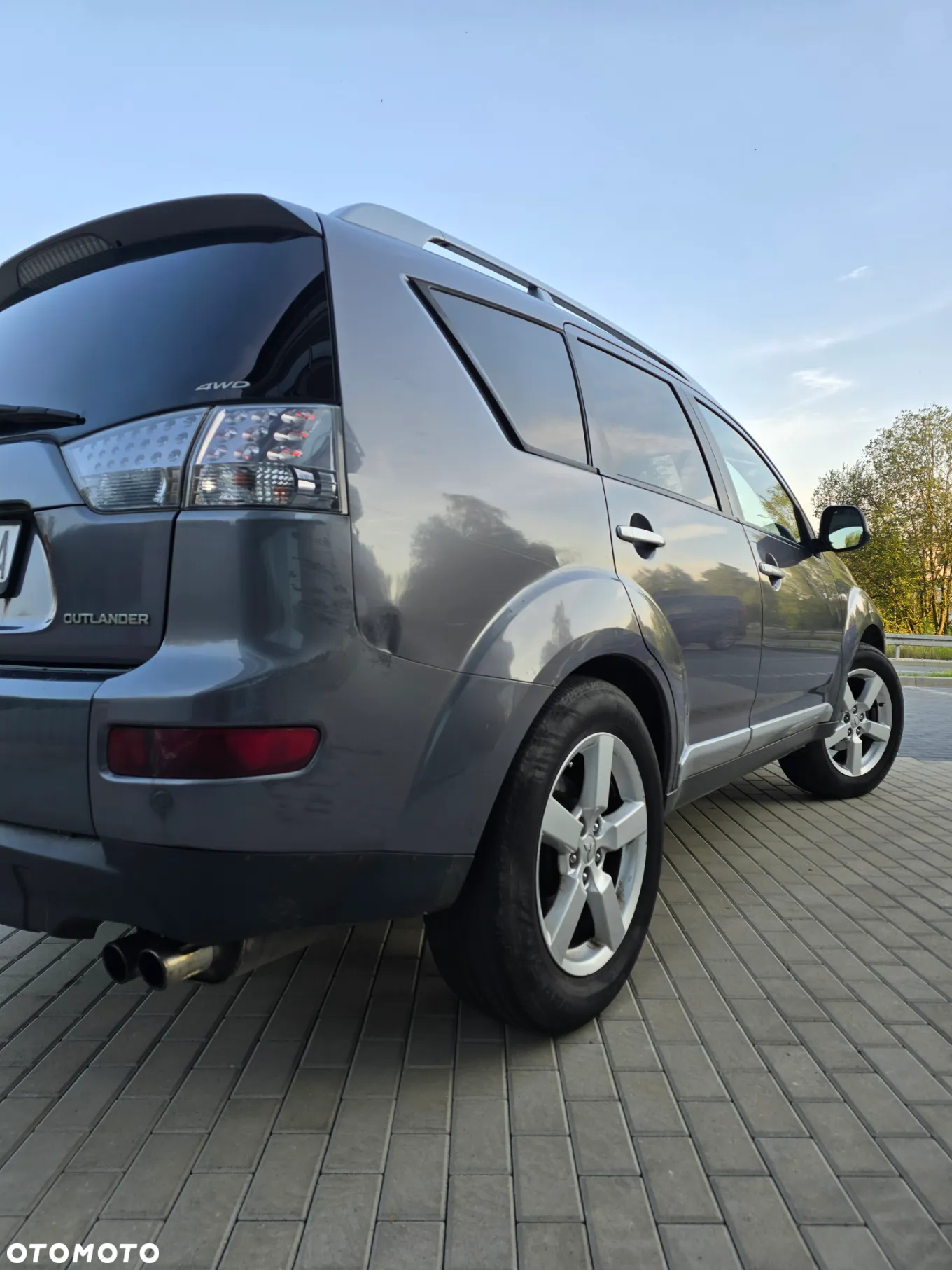 Mitsubishi Outlander - 7