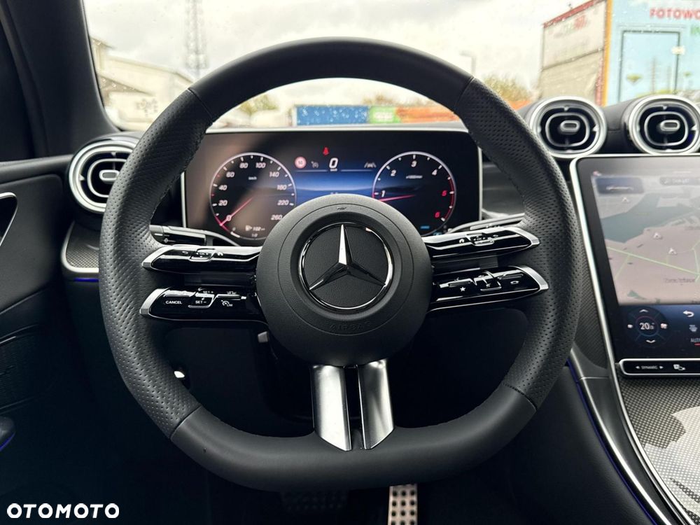 Mercedes-Benz GLC - 22