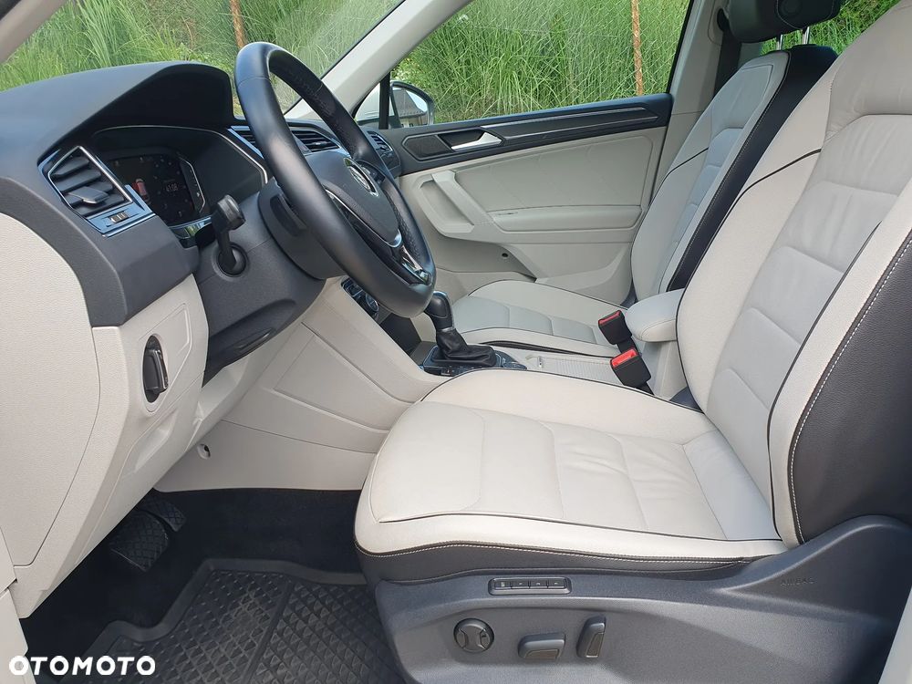 Volkswagen Tiguan 2,0 TSI OPF 4Motion DSG R-Line - 17