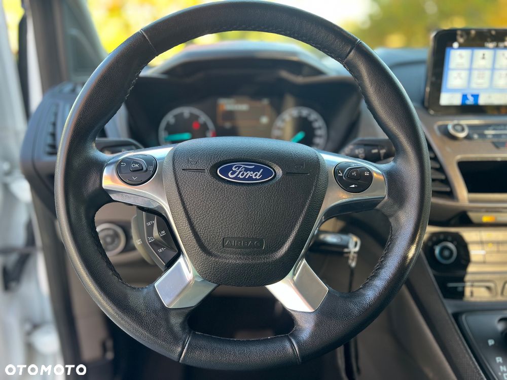 Ford Tourneo Connect Grand - 19