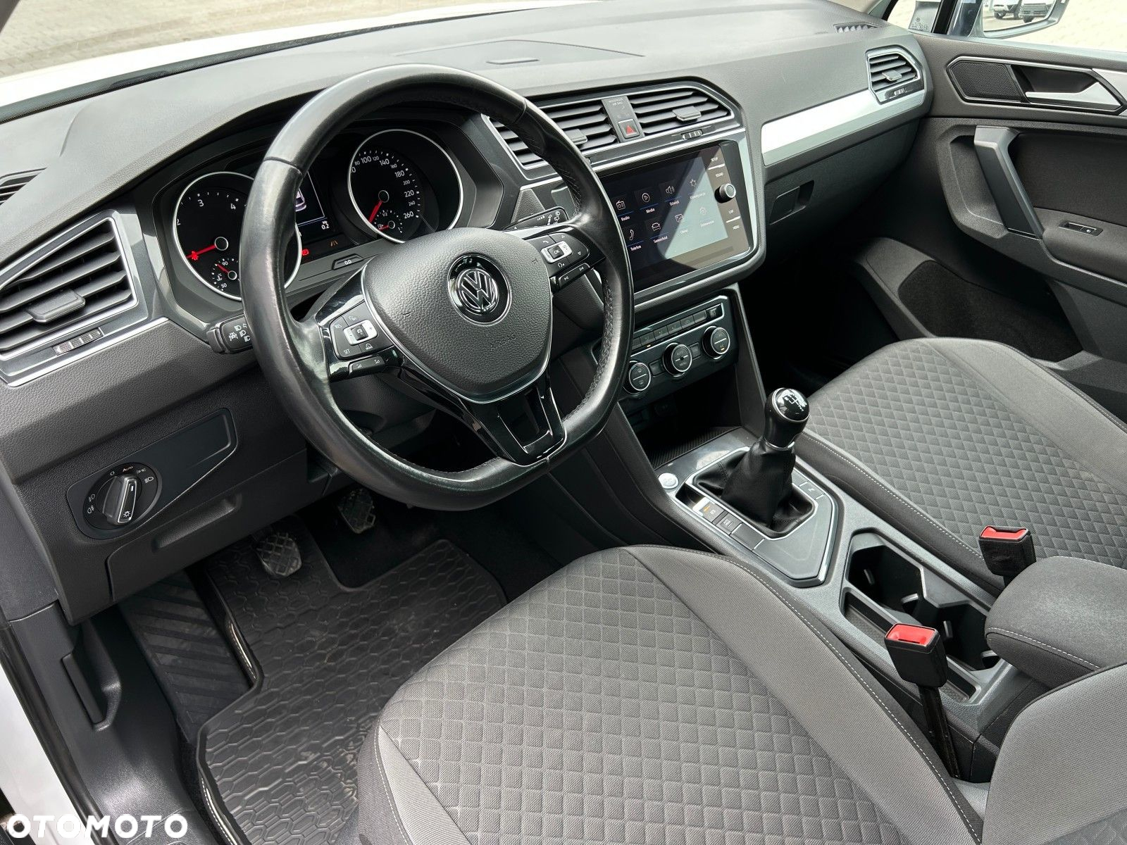 Volkswagen Tiguan 2.0 TDI BMT SCR Comfortline - 6