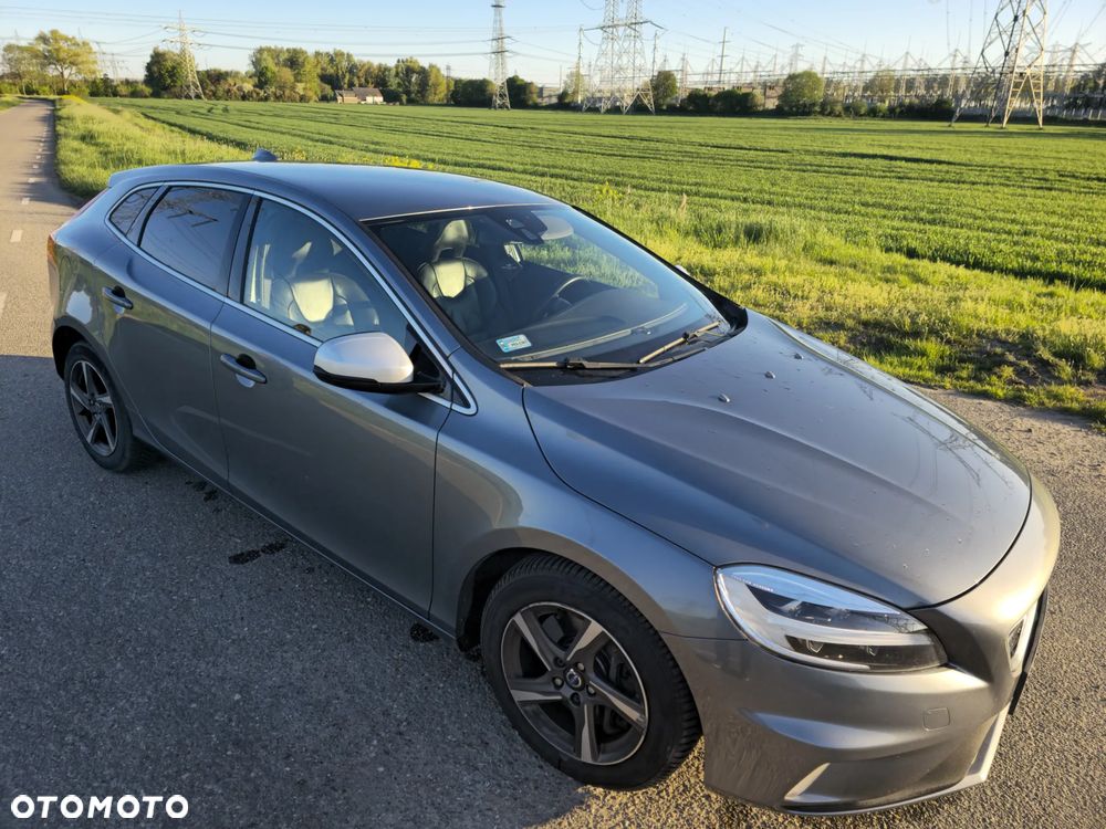 Volvo V40 D4 RDesign - 1