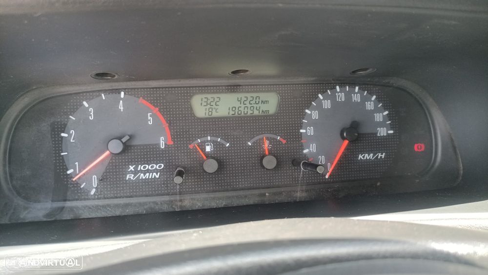 Nissan Terrano 3.0 TDi Luxury - 24
