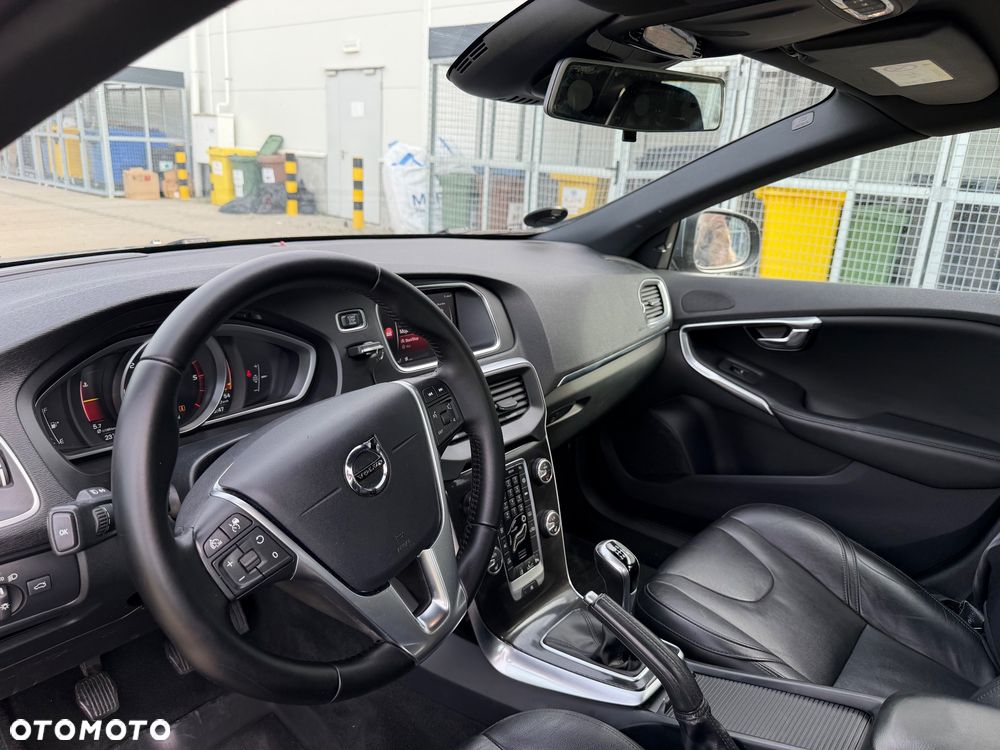 Volvo V40 D2 Kinetic - 14
