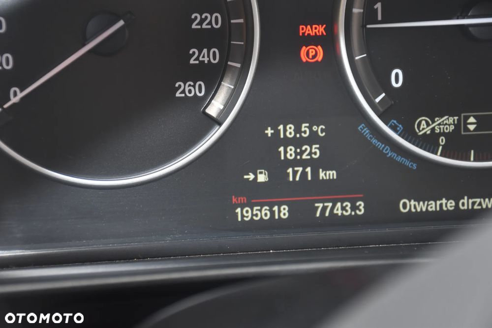 BMW Seria 5 520d - 5