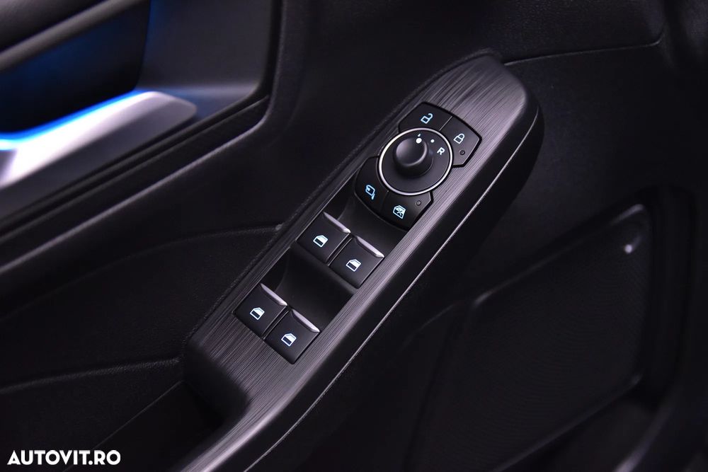 Ford Kuga - 15