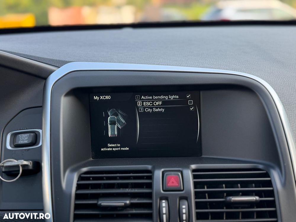 Volvo XC 60 D4 Geartronic Summum - 25