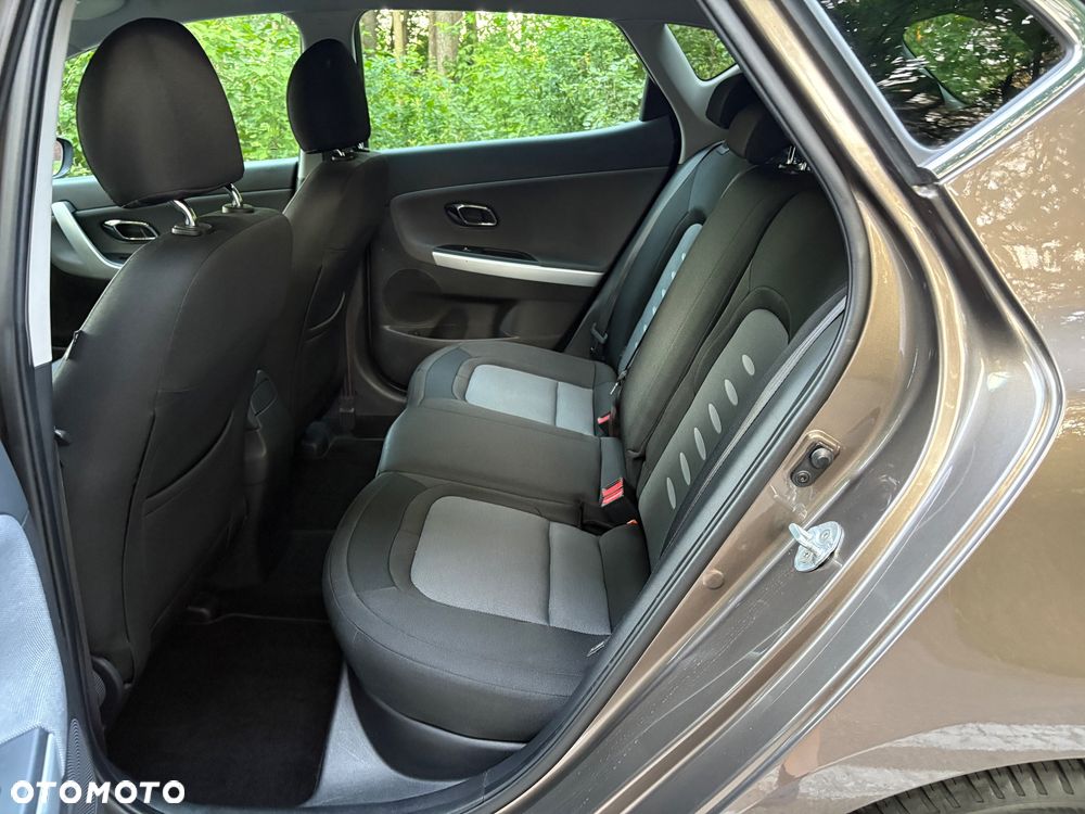 Kia Ceed 1.6 GDI L Business Line - 20