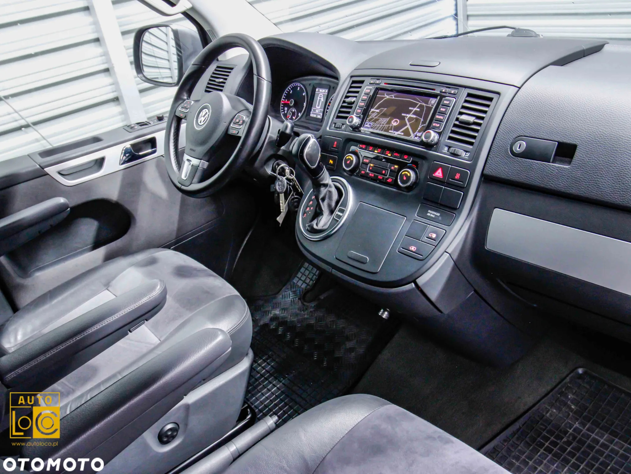 Volkswagen Multivan 2.0 BiTDI L2 Comfortline DSG - 17