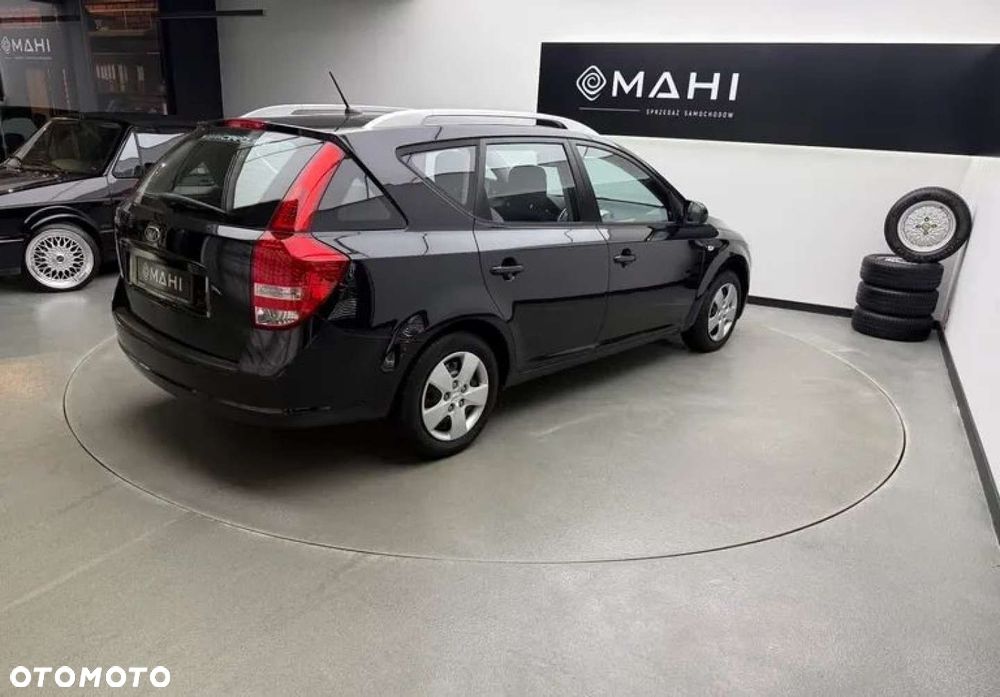 Kia Ceed 1.4 Comfort - 12