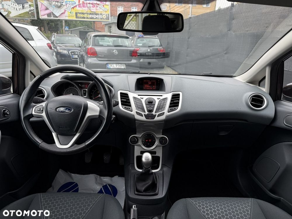Ford Fiesta 1.25 Titanium - 19