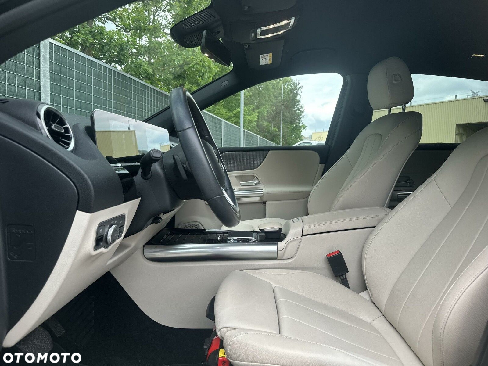 Mercedes-Benz Klasa B 180 7G-DCT - 18