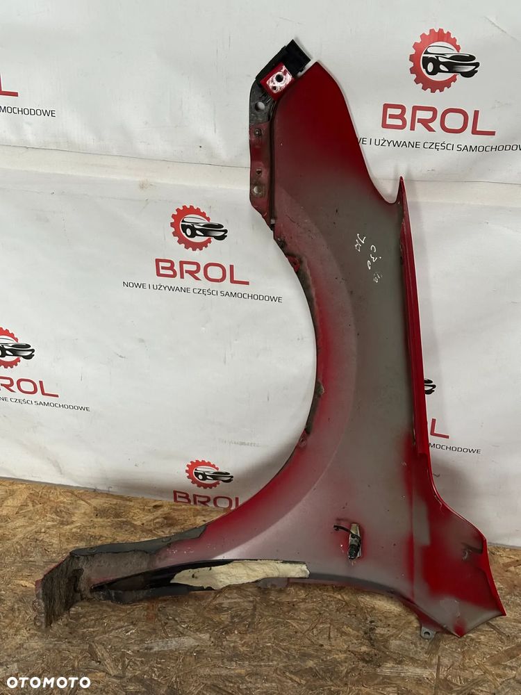 BŁOTNIK PRZEDNI PRAWY HYUNDAI I30 07-12  JA - 6