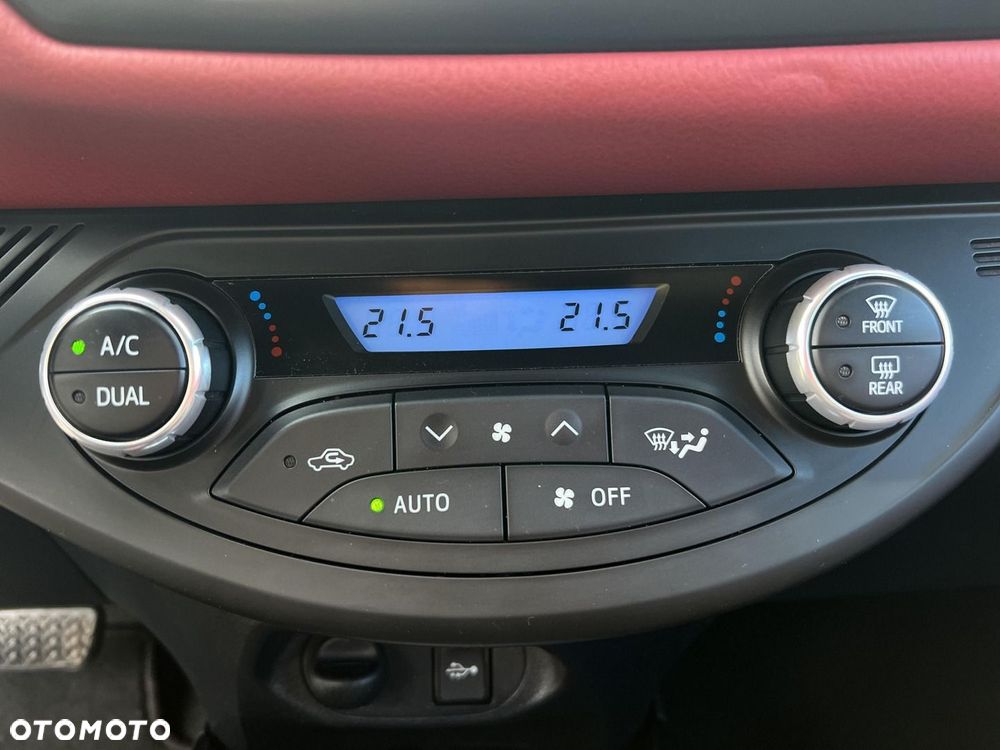 Toyota Yaris - 21
