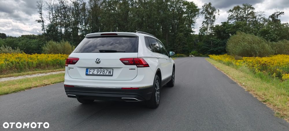 Volkswagen Tiguan Allspace - 8