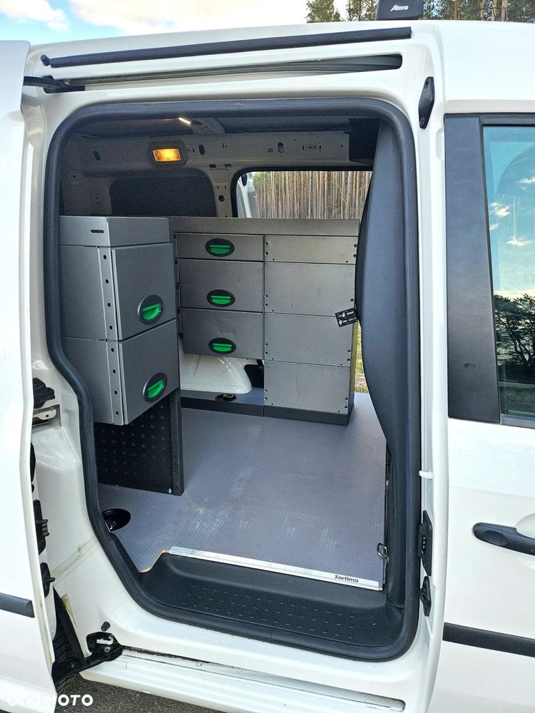 Volkswagen Caddy - 10