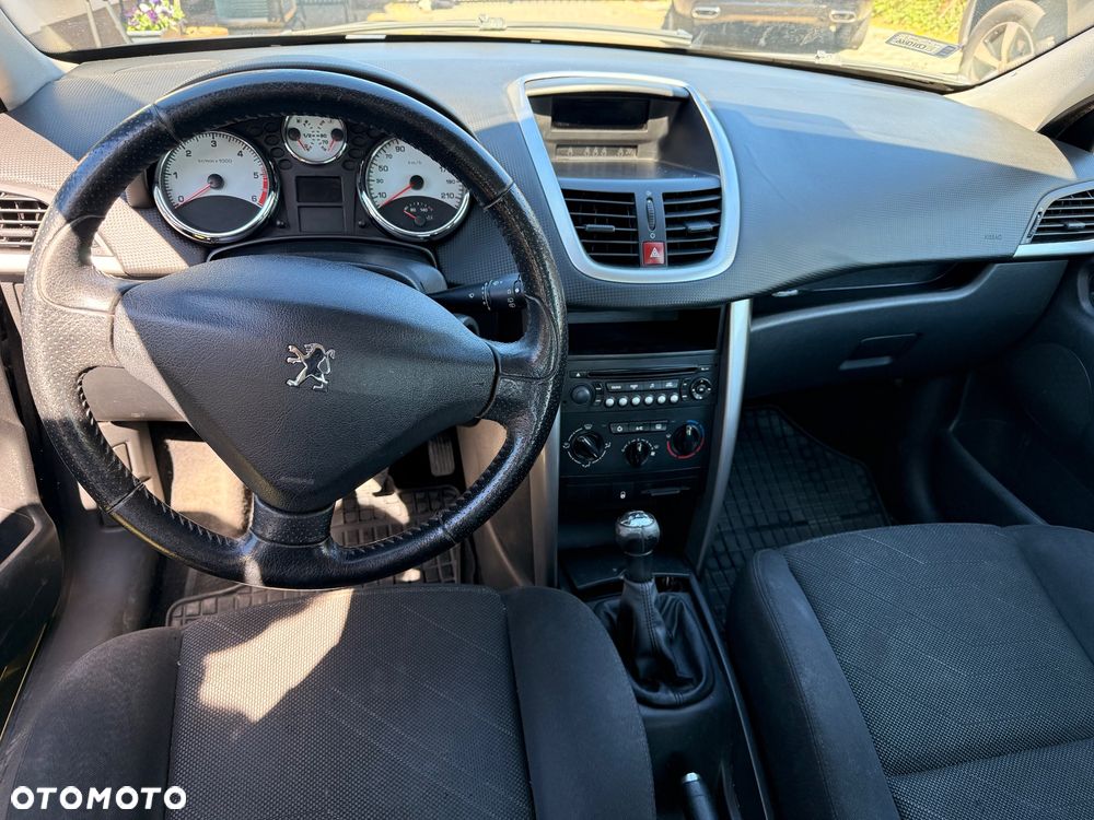 Peugeot 207 1.4 HDi Presence - 13