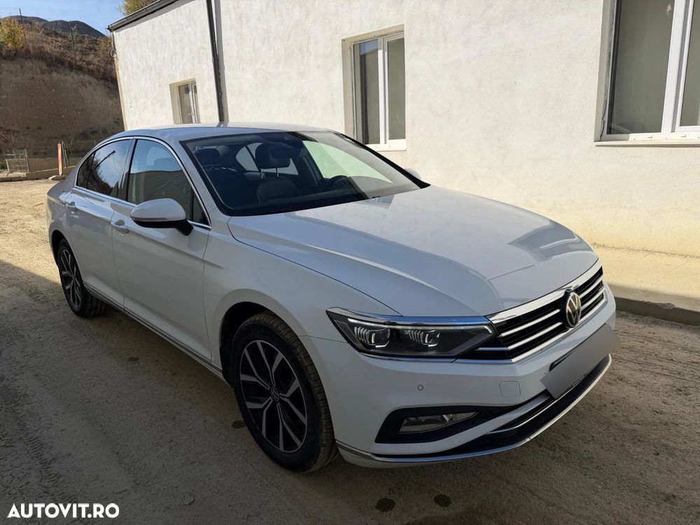 Volkswagen Passat 2.0 TDI SCR DSG Elegance - 2