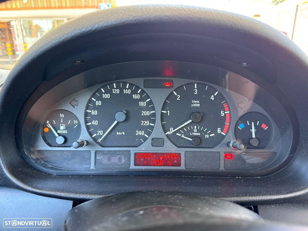BMW 320 d Sport - 20
